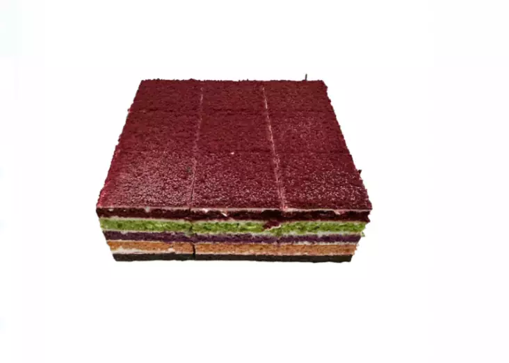 903109 Lamour Rainbow Velvet Cake 9x150g - Pakastemakeiset ja -jälkiruoat - 13446 - 1