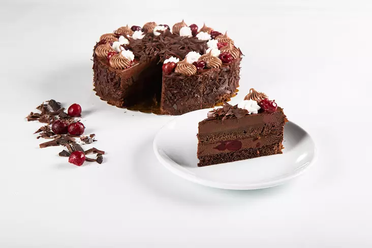 900401 Lamour Black Forest Cake 1,65kg - Pakastemakeiset ja -jälkiruoat - 9018 - 1