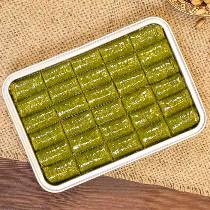 Tatlicilar Baklava FISTIK SARMA Tepsi / Pelti 3.6Kg PISTAASILLA - Baklavat - 6208 - 1